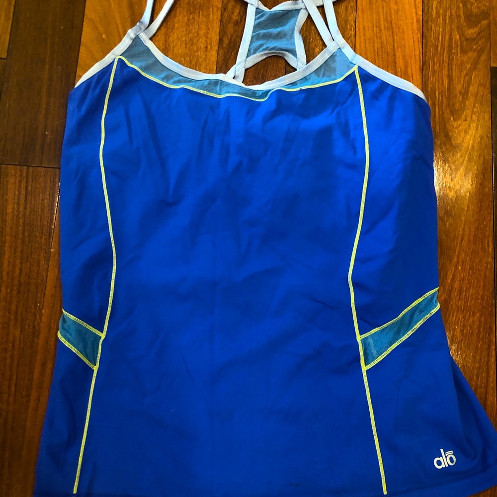 alo athletic top with mesh detail
